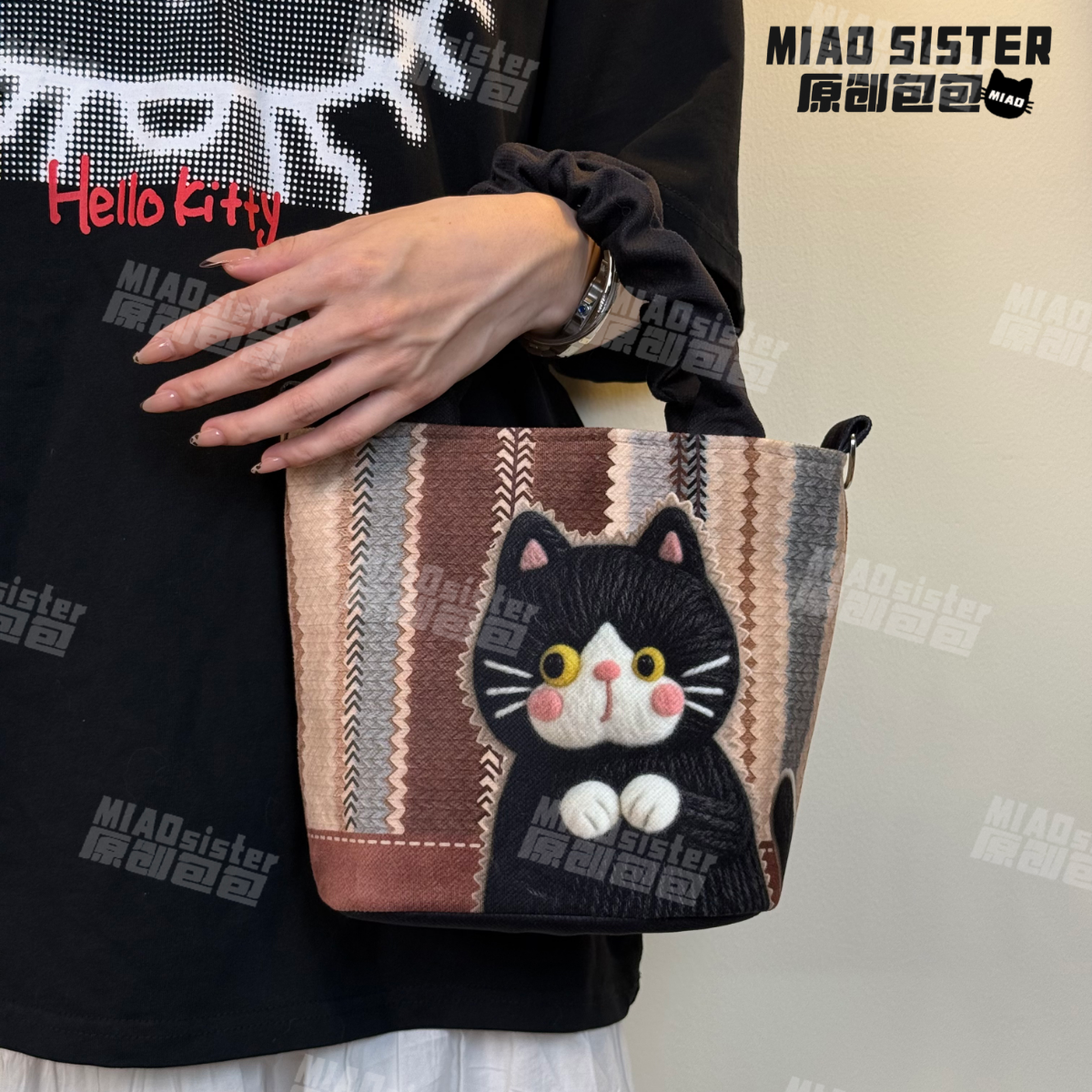 MIAO毛绒猫猫休闲褶皱手拎水桶包可斜挎可单肩百搭文艺包包