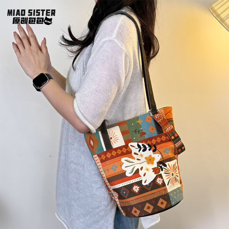 MIAO飞鸟集可斜挎可单肩细肩带水桶包百搭时尚休闲女士ins肩包女