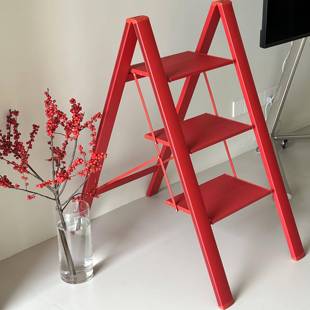 乔迁红色梯子家用折叠加厚人字梯加大安全梯 新家 个快递