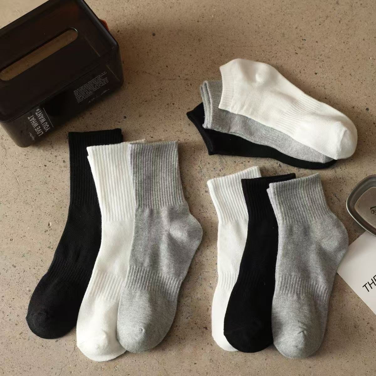 袜子男女夏季款纯棉抗菌黑白中长筒纯色运动防臭透气吸汗短袜