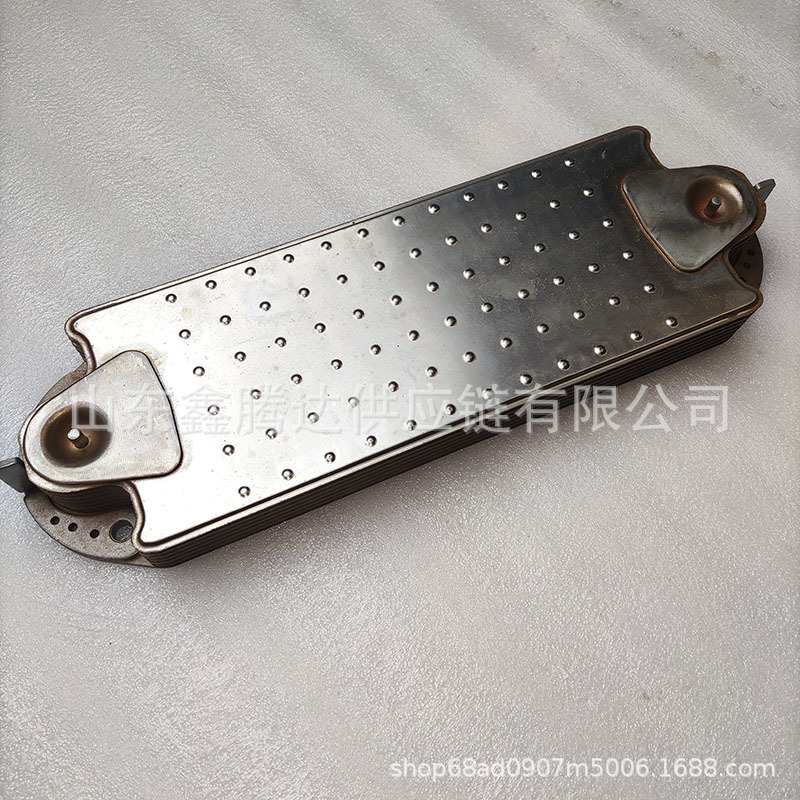 厂家直供20749399欧系车油冷器汽车散热器机油冷却器