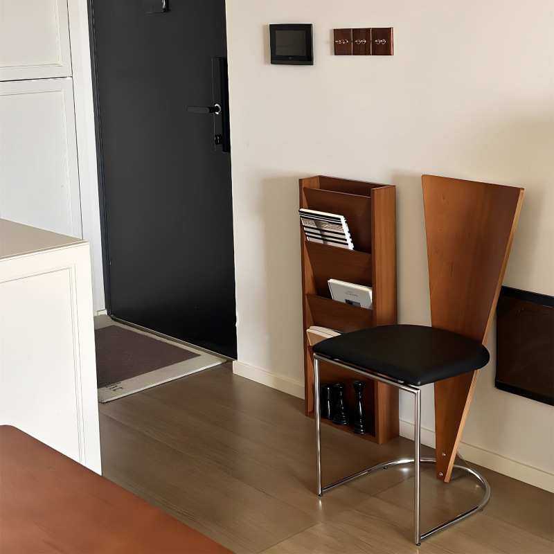 中古复古实木餐椅家用简约靠背餐桌椅咖啡厅创意设计师椅子,鲜花速递/花卉仿真/绿植园艺,割草机/草坪机,淘宝优惠券,粉丝福利购,淘宝优惠卷