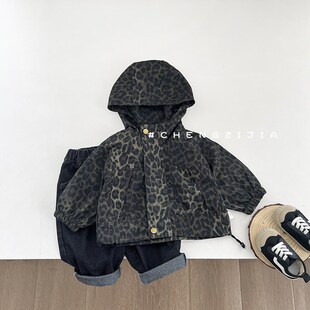 男童豹纹外套春秋季宝宝连帽拉链开衫婴幼儿上衣休闲洋气防风衣服