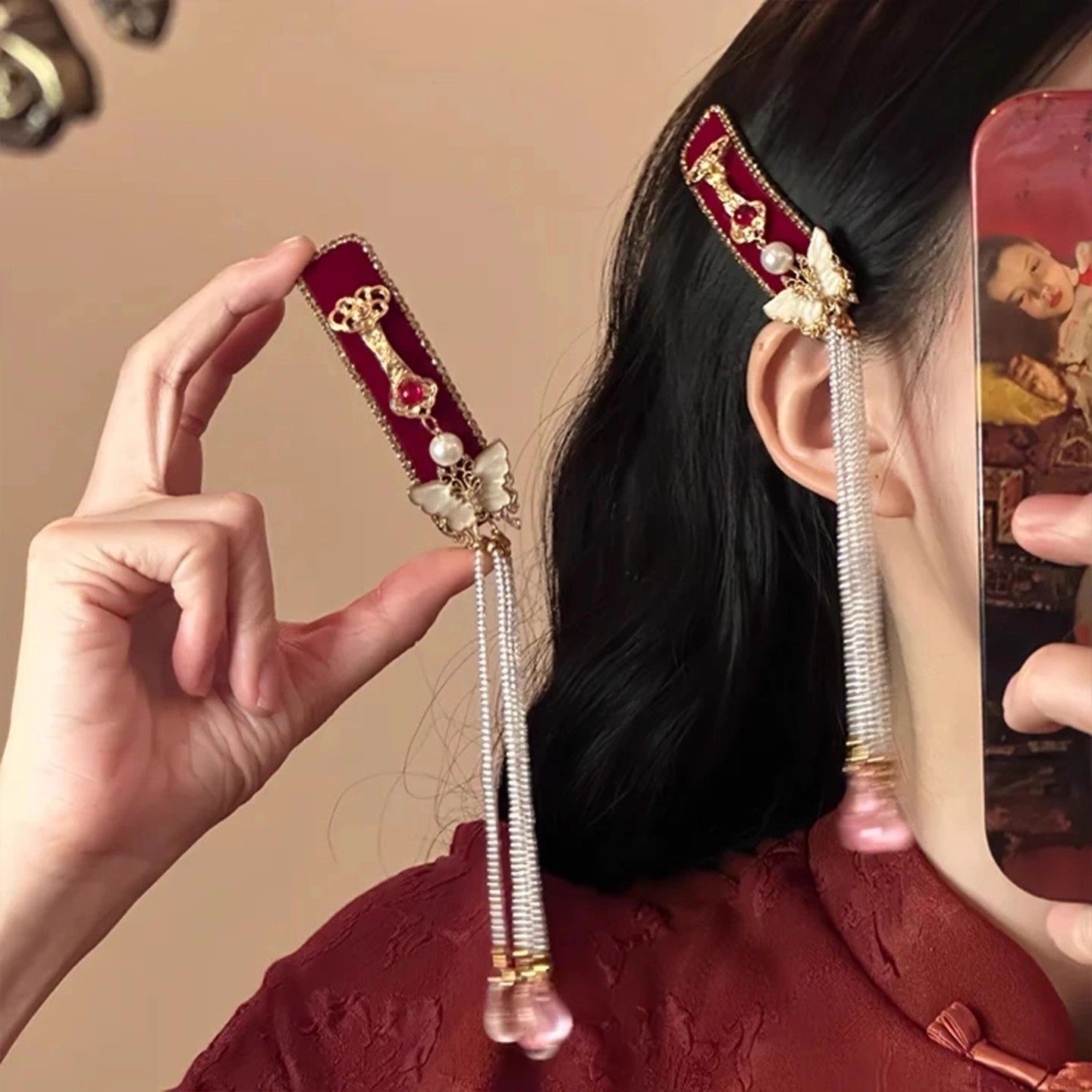 新中式红蝴蝶珍珠流苏发夹