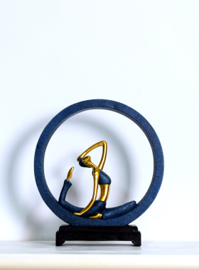 书房文艺看书女孩瑜伽摆件客厅酒柜玄关OK青春舞女卧室摆设小礼物