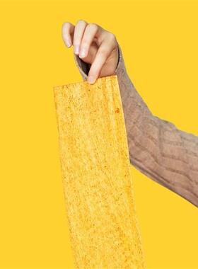 新货辣典plus版超大辣片零食很忙长沙巨无霸特大巨型辣条超大号