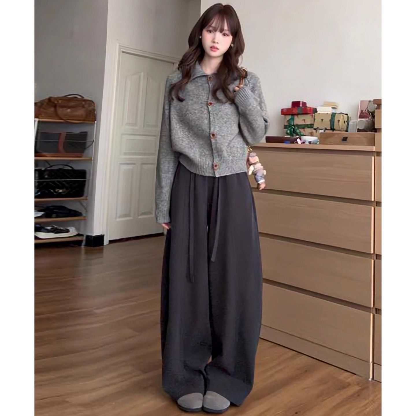 深灰色高腰加绒腰绳弯刀裤女秋冬2025款小个子显瘦垂感宽松阔腿裤,女装/女士精品,休闲裤,淘宝优惠券,粉丝福利购,淘宝优惠卷