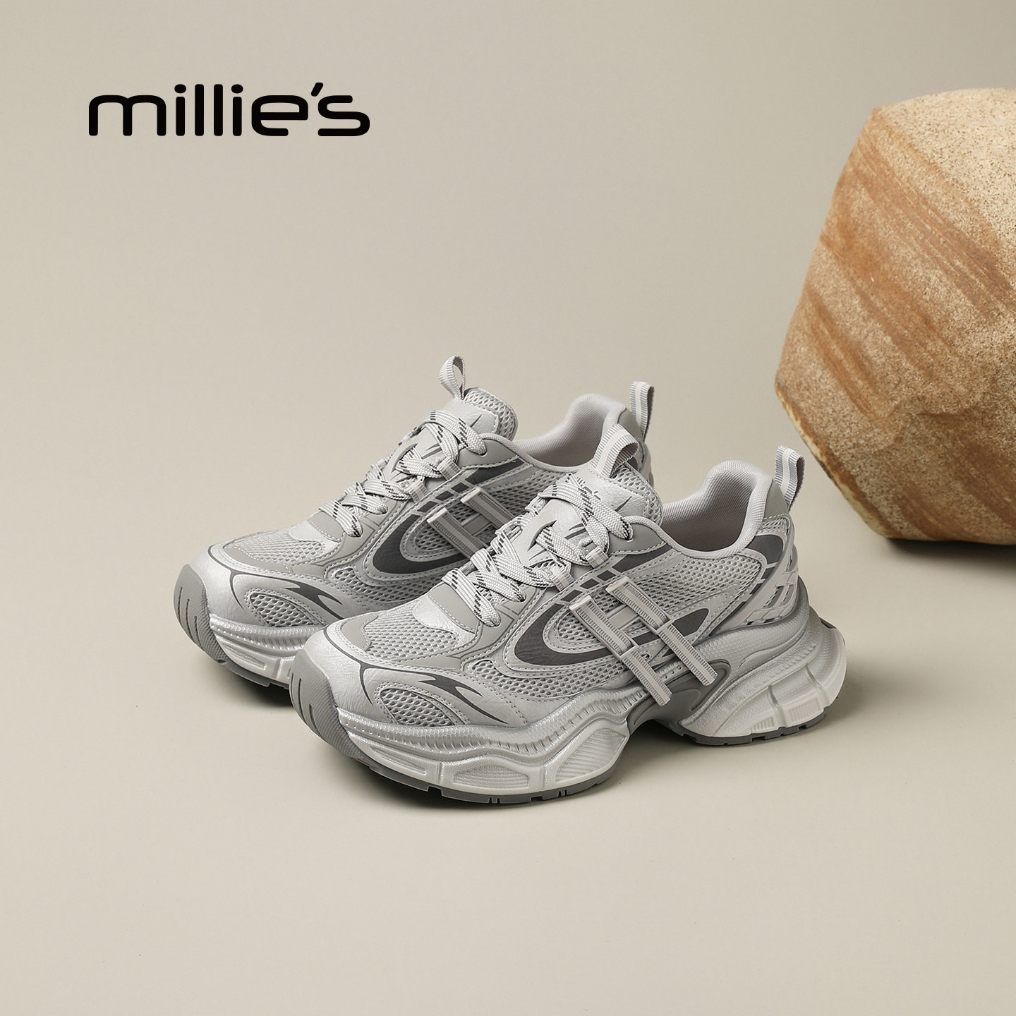 妙丽女款厚底显高老爹鞋巨好看