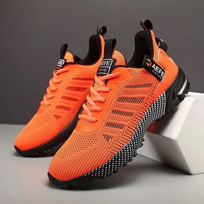 New 2024 Men Running Shoes Breathable Outdoor Sports Shoes L