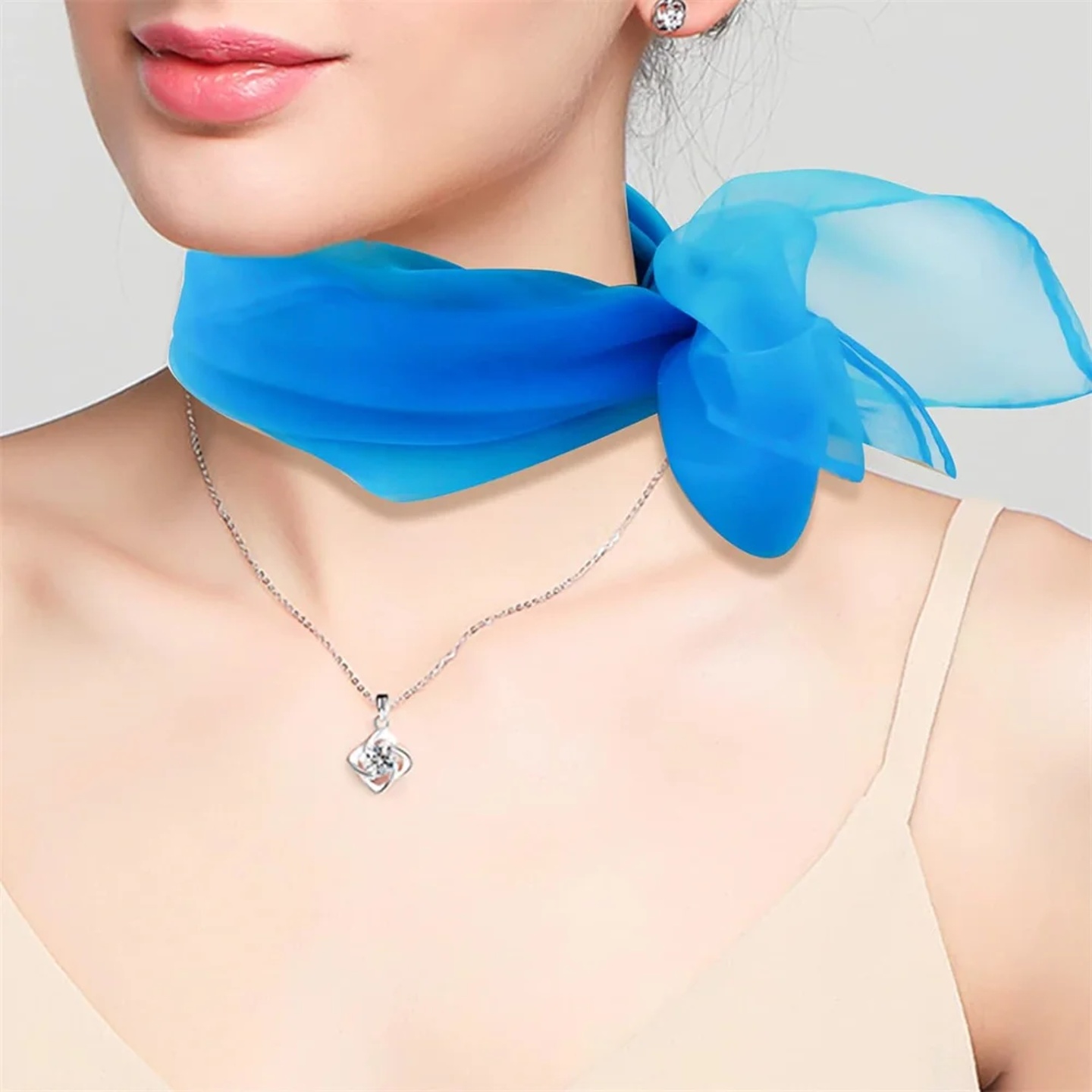 10pcs/12pcs New Style Square Juggling Silk Dance Scarves Ma