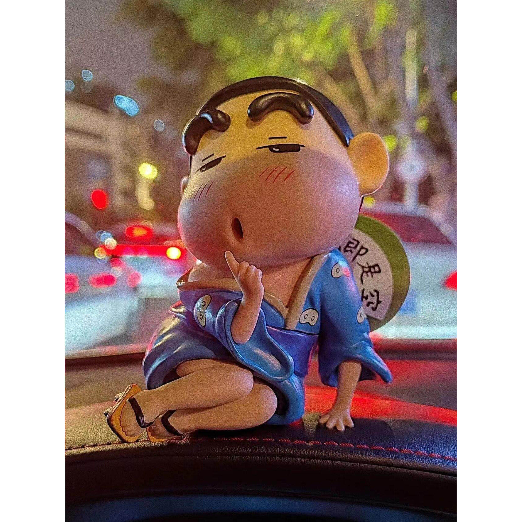 和服蜡笔小新手办诱惑小新车载摆件周边公仔创意搞笑玩偶生日礼物