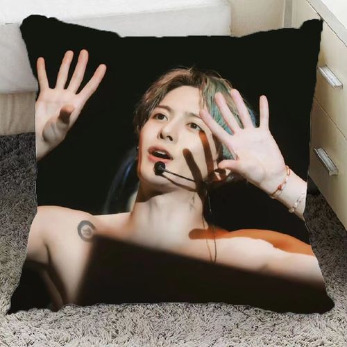 王嘉尔周边抱枕双面定制送人闺蜜生日礼物卧室宿舍午睡靠枕垫玩偶