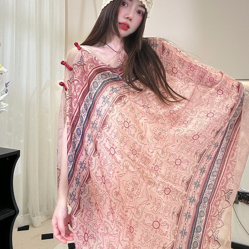 新疆云南旅游季手工盘扣防晒薄披肩人棉透气百搭包头民族风外搭潮