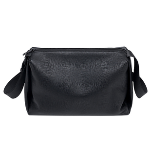 简约真皮单肩包男款高级感通勤包2024新款男士背包斜挎休闲男包包