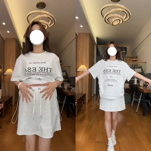 印花字母宽松设计感上衣猪鼻扣短裙女两件 短袖 孕妇套装 20e24夏季