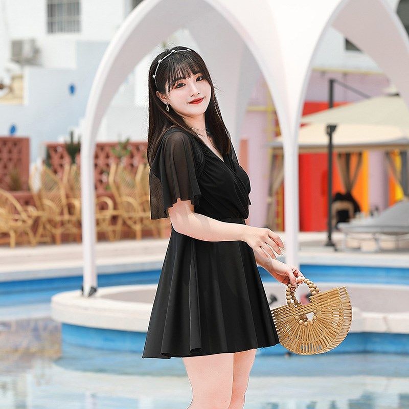 带钢托 200斤加大码胖mm夏女宽松显瘦遮肚保守连体连衣裙蕾丝泳衣