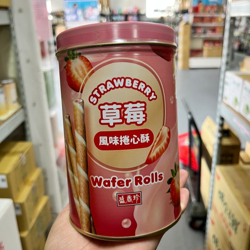 台湾代购草莓卷心酥黑可可夹心巧克力棒户外休闲零食下午茶点心