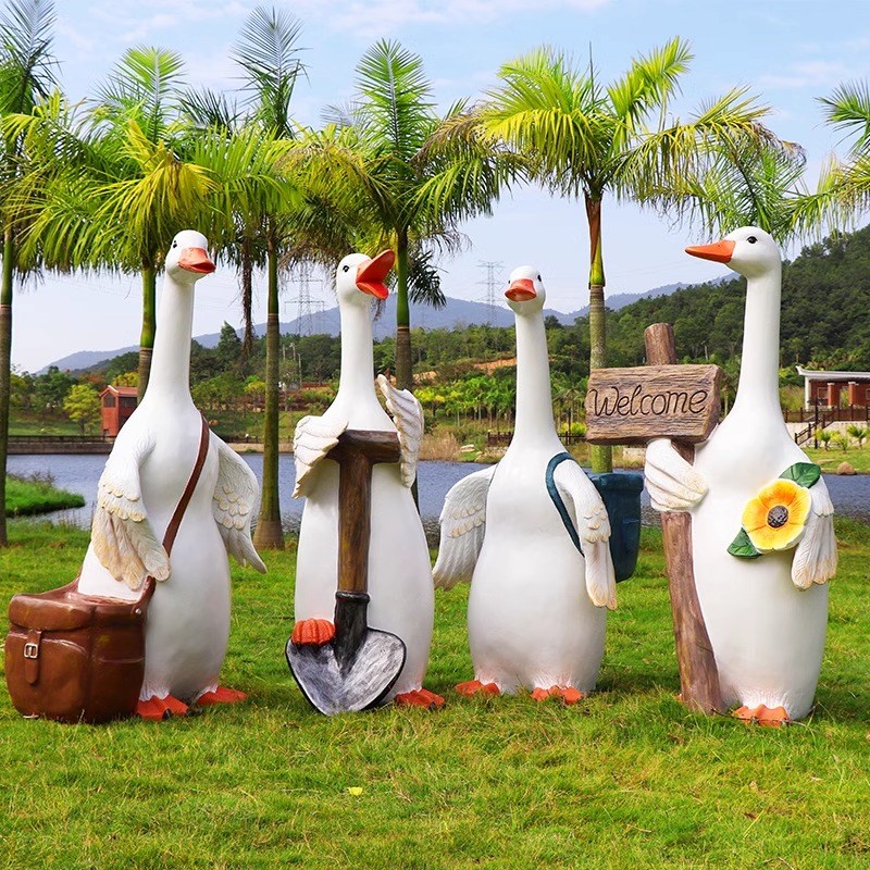 庭院造景玻璃钢卡通鹅户外公园草坪落地装饰景观摆件卡通动物雕塑