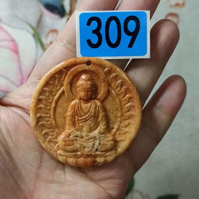 天然翡翠吊坠烧红翡佛公牌子飘花