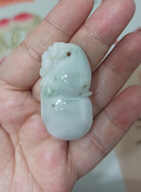 天然翡翠吊坠雕刻件手把件