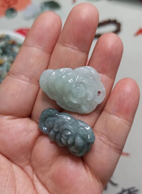 天然翡翠手排雕刻件花花