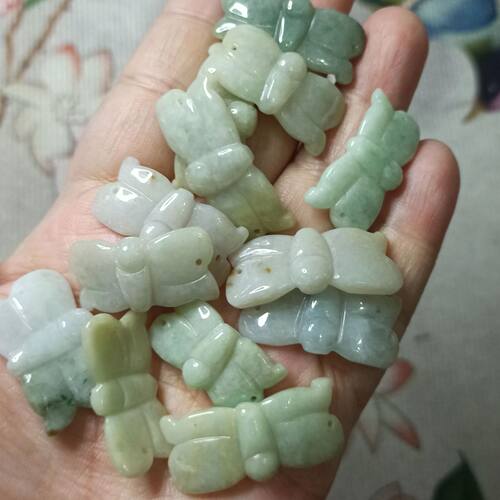 天然翡翠手牌雕刻手排蝴蝶左右孔