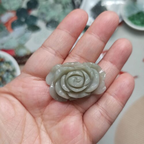 天然翡翠孔牌子手排直径