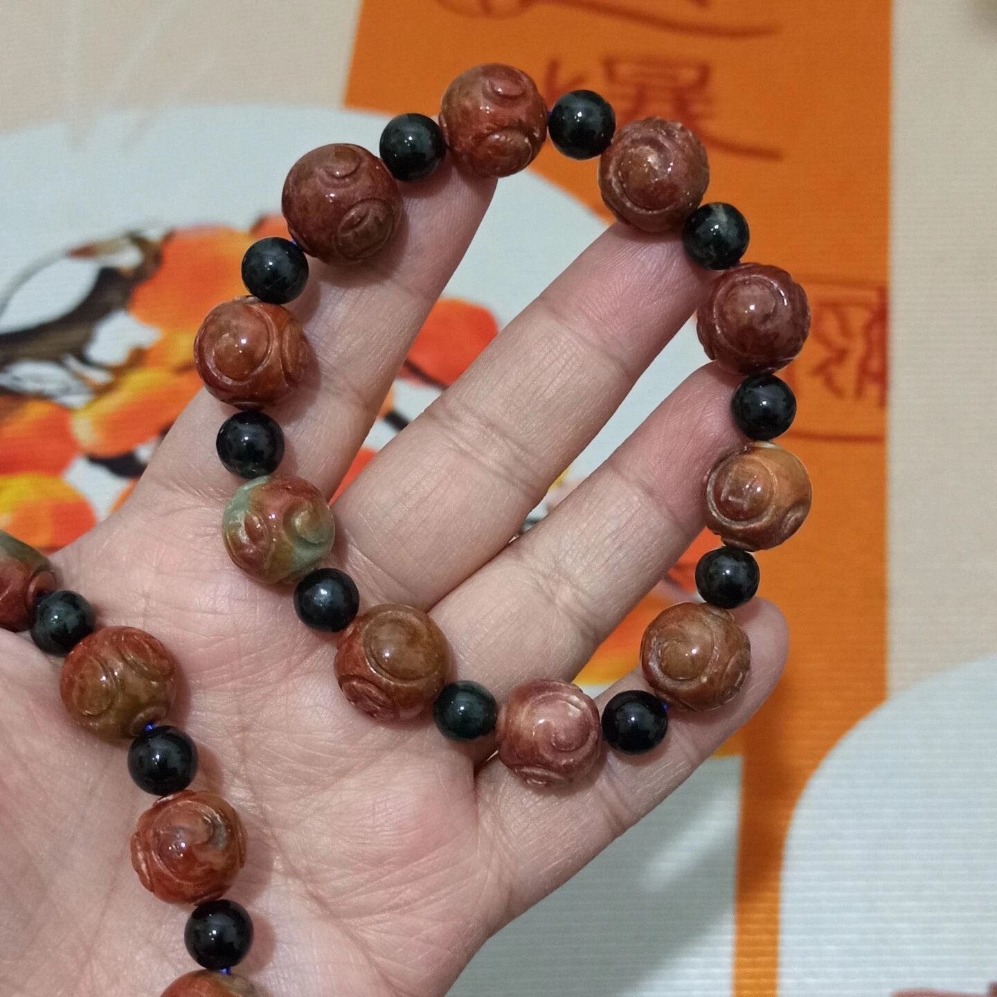 天然翡翠烧红翡回纹珠手串