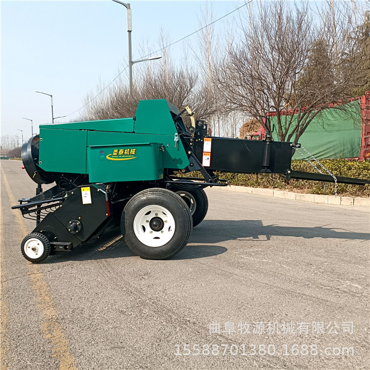 行走式方草捆打捆机 稻草捡拾方捆打包机 麦秸拾草打捆机工作视频