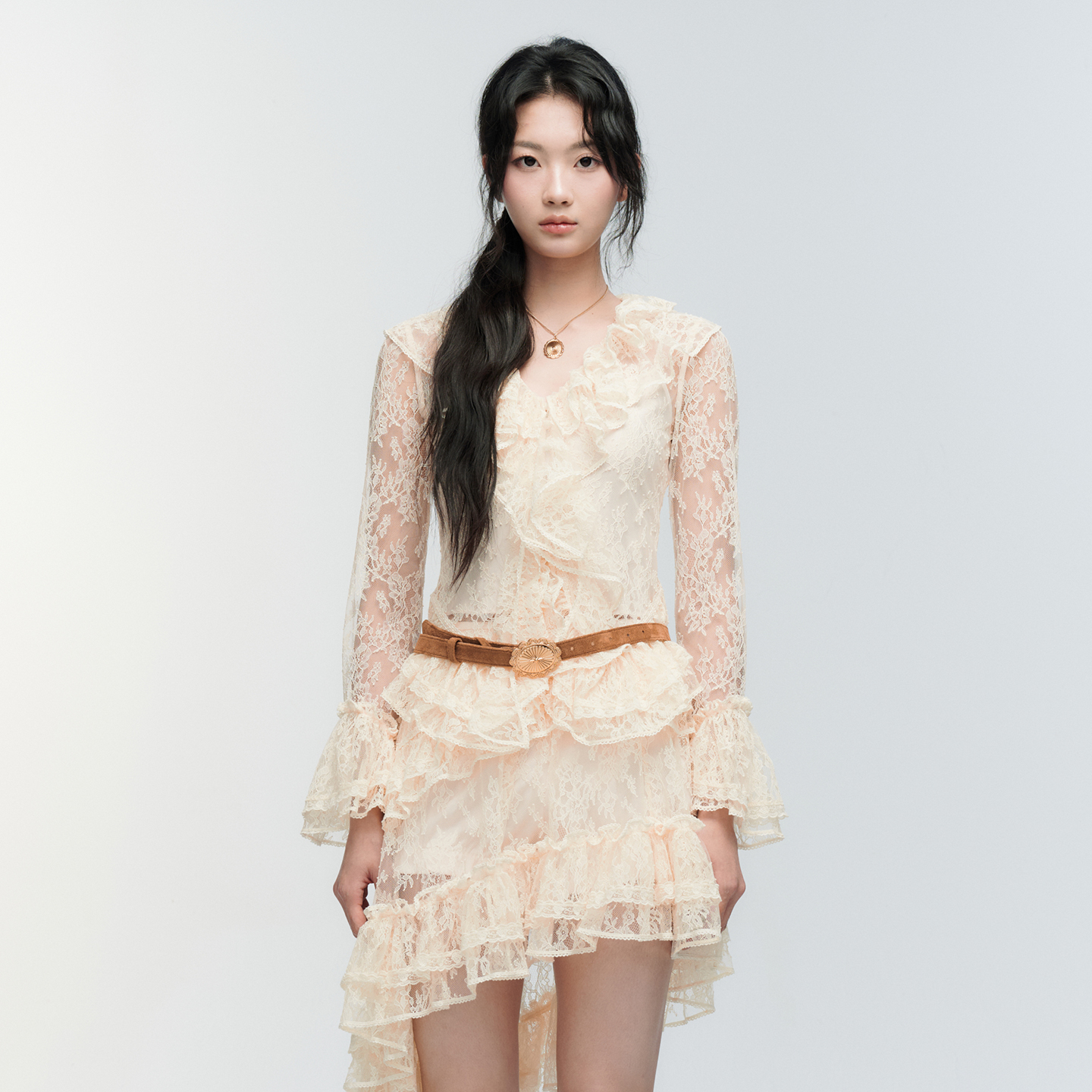 【朴祉禹同款】ORA GENESIS2025年冬季新品时尚蕾丝荷叶边上衣