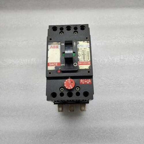 议价B SN125CM 3-POLE BREAKER 125