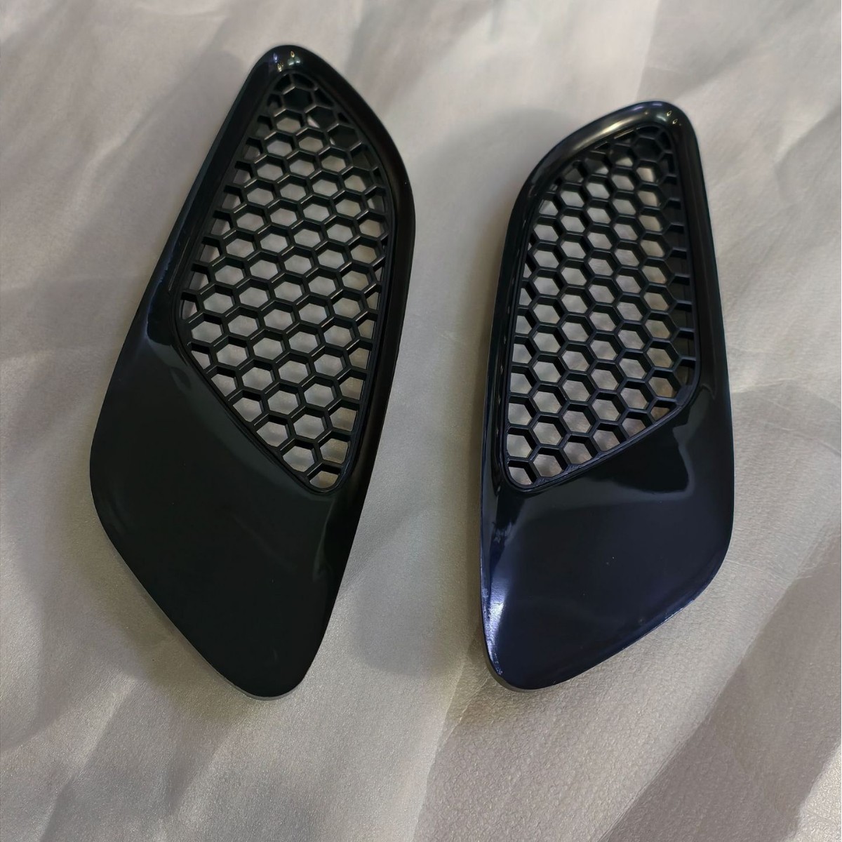 朗煜适用宝马M3机盖素黑无漆黑色风口盖 引擎盖进气口散热入风通