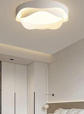 2023年新款吸顶灯简约花朵法式奶油风卧室吸顶灯灯现代书房主卧灯