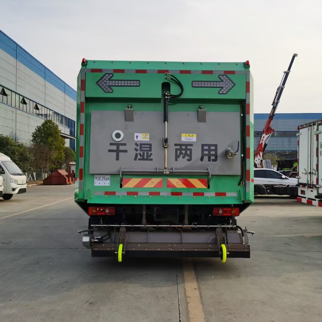 东风天锦干湿两用洗扫车车城市街道机场码头电厂钢厂煤矿洗扫车