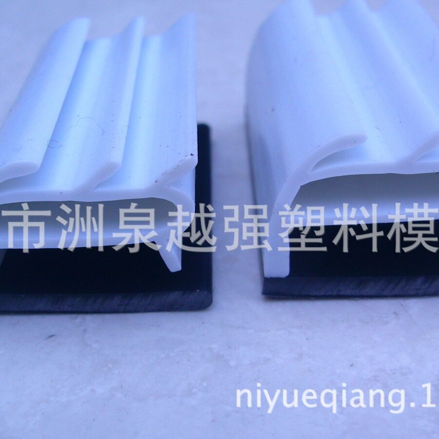 供应PVC软硬共挤密封条软硬结合挤出模具真空定型模具
