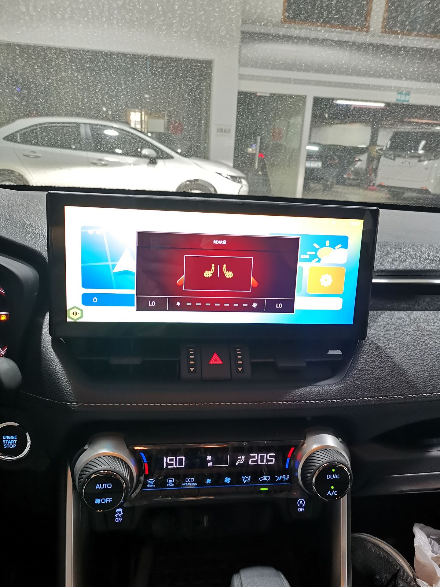 RAV4威兰达12.3寸安卓导航机