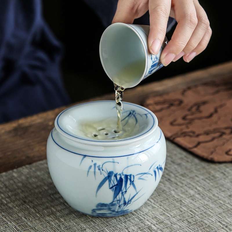 陶瓷建水茶渣缸家用带盖茶洗水盂小号手绘青花复古茶水桶茶道配件