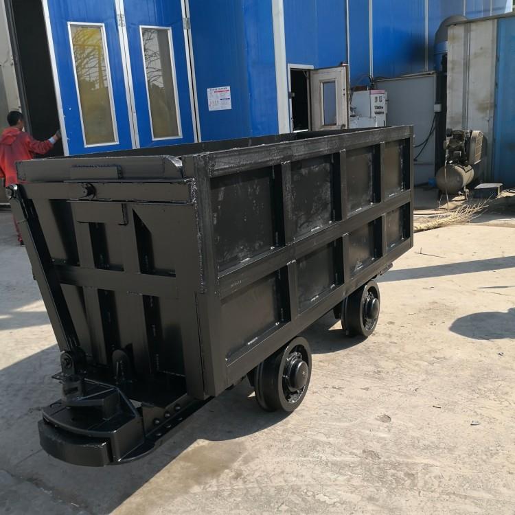 销售4吨翻斗式矿车矿用牵引式固定式矿车矿井轨道运输平板车