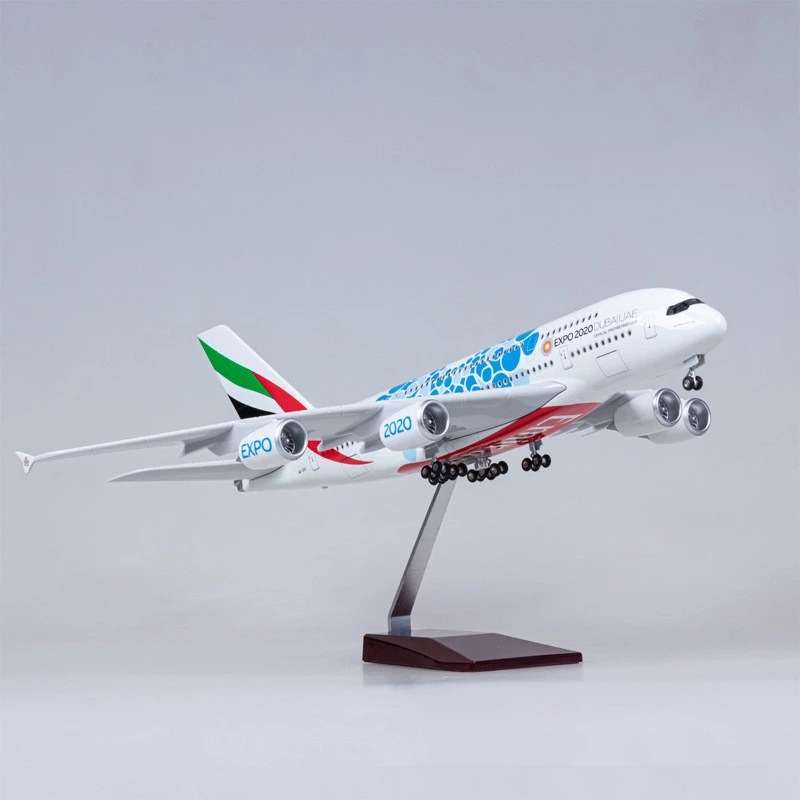 带轮子带灯阿联酋航空世博号阿航空客A380飞机模型仿真客机摆件