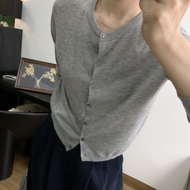 基础短款 圆领开衫春夏薄款空调衫小外套百搭披肩膀女士针织小衫
