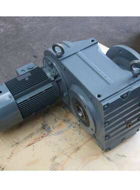 四大系列减速机 FAF67-y1.1-4P-31.69-M5减速器 安装灵活