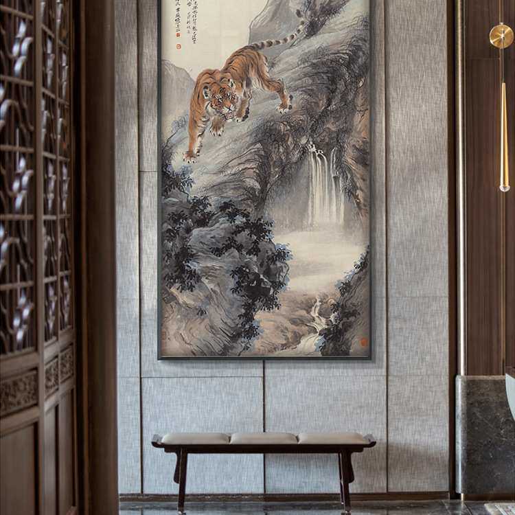 老虎挂画新中式客厅国画猛虎下山图玄关装饰画走廊过道上山虎壁画
