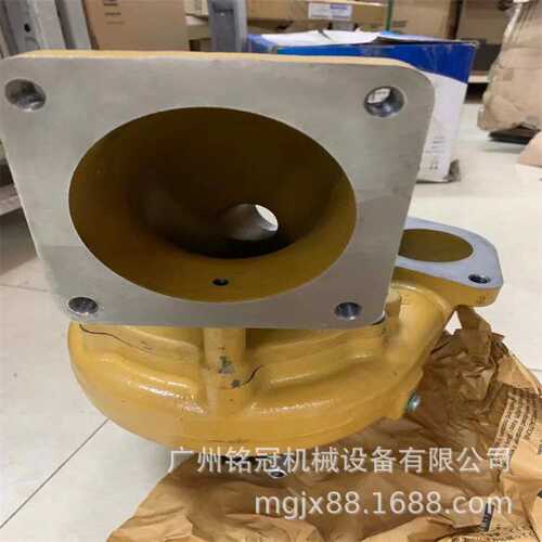 PC1250-8 PC1250-8MO SAA6D170E-5 QSK23发动机水泵 挖掘机配件