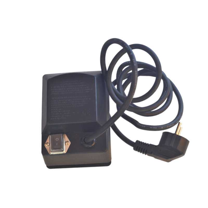 欧规BBQ烤肉自动旋转电机AC220V4W转速2.5~3rpm翻转扭力15KG