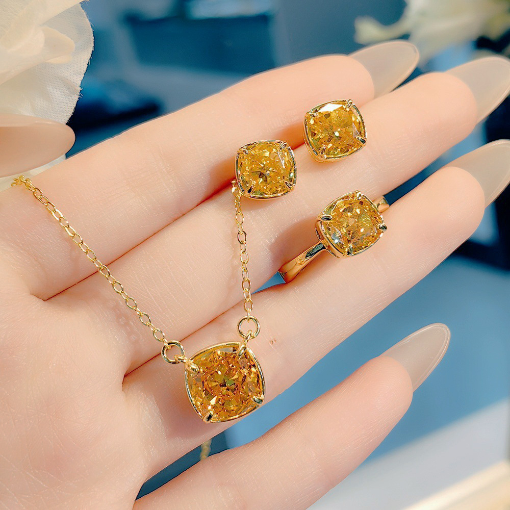 轻奢时尚简约黄钻冰花切套装