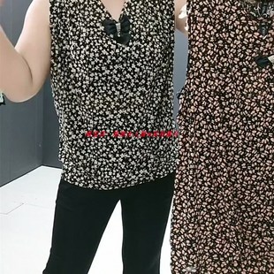 弹力背心外穿中老年减龄显W瘦通勤妈妈装 V领碎花砍袖 新款 2024夏季