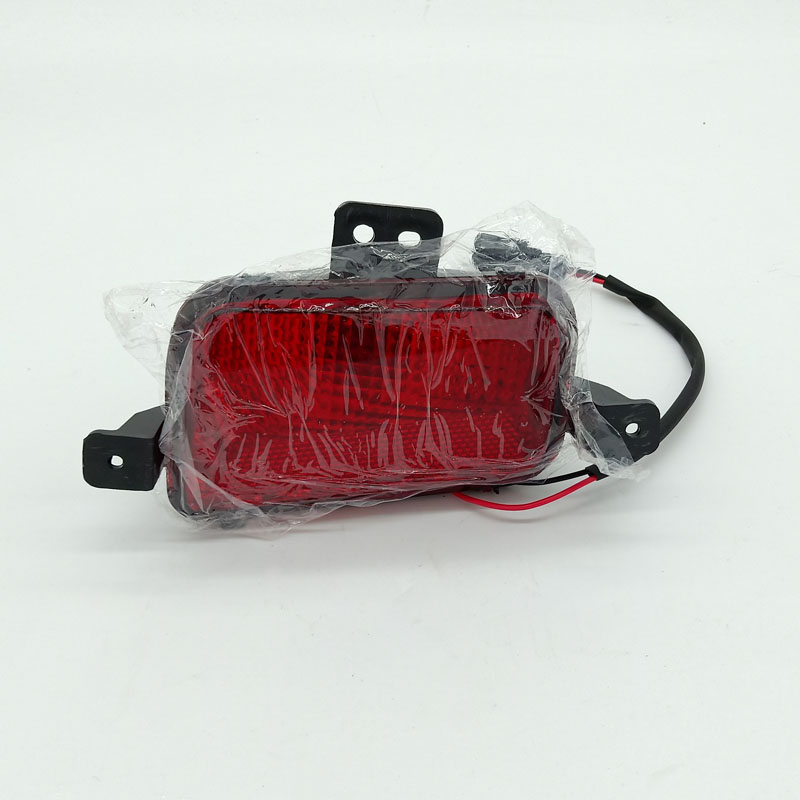 道爵酷越拓者新款电动汽车轿车后保险杠雾灯后杠后护杠警示灯