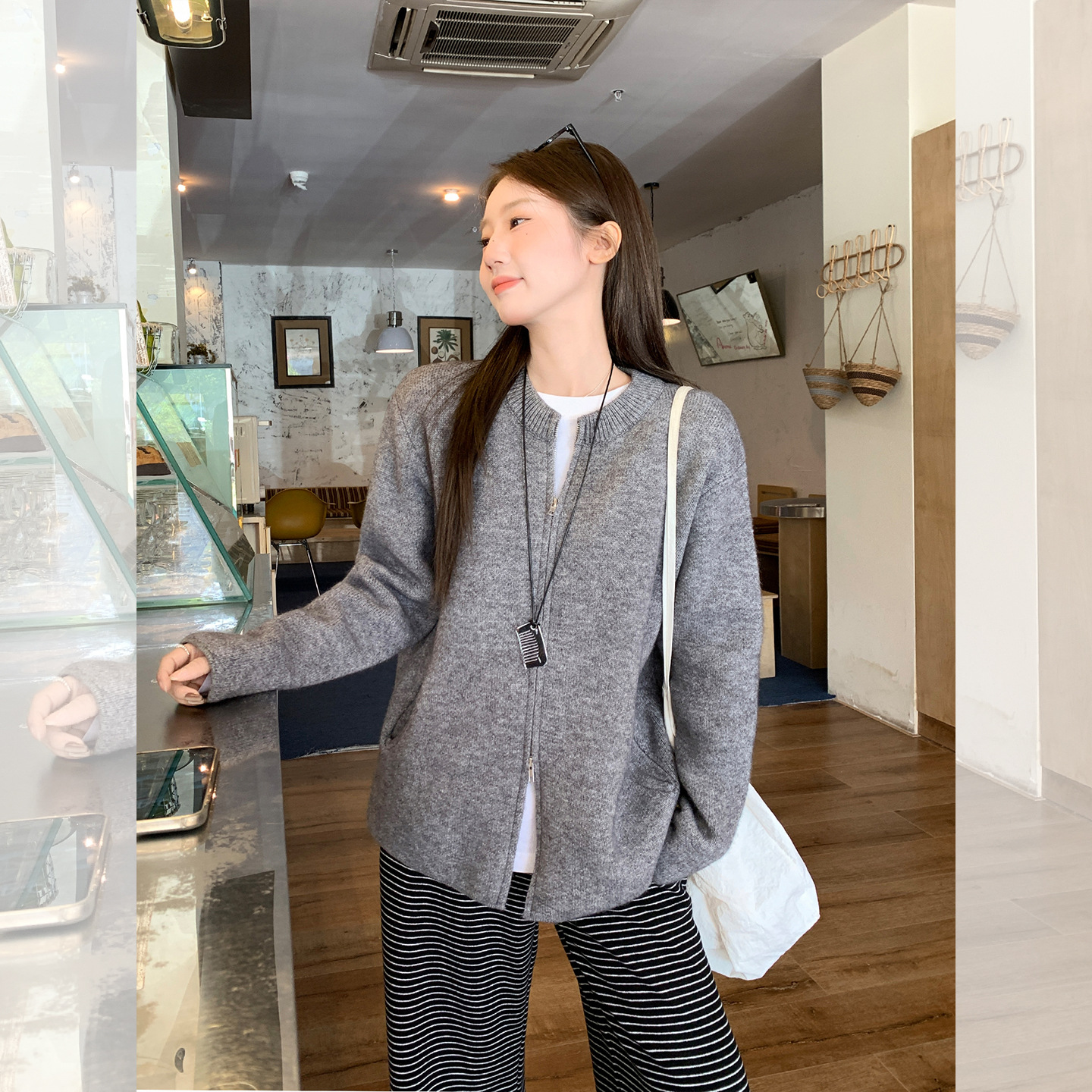 灰色设计感双拉链口袋长袖针织开衫女2025秋季宽松慵懒风毛衣