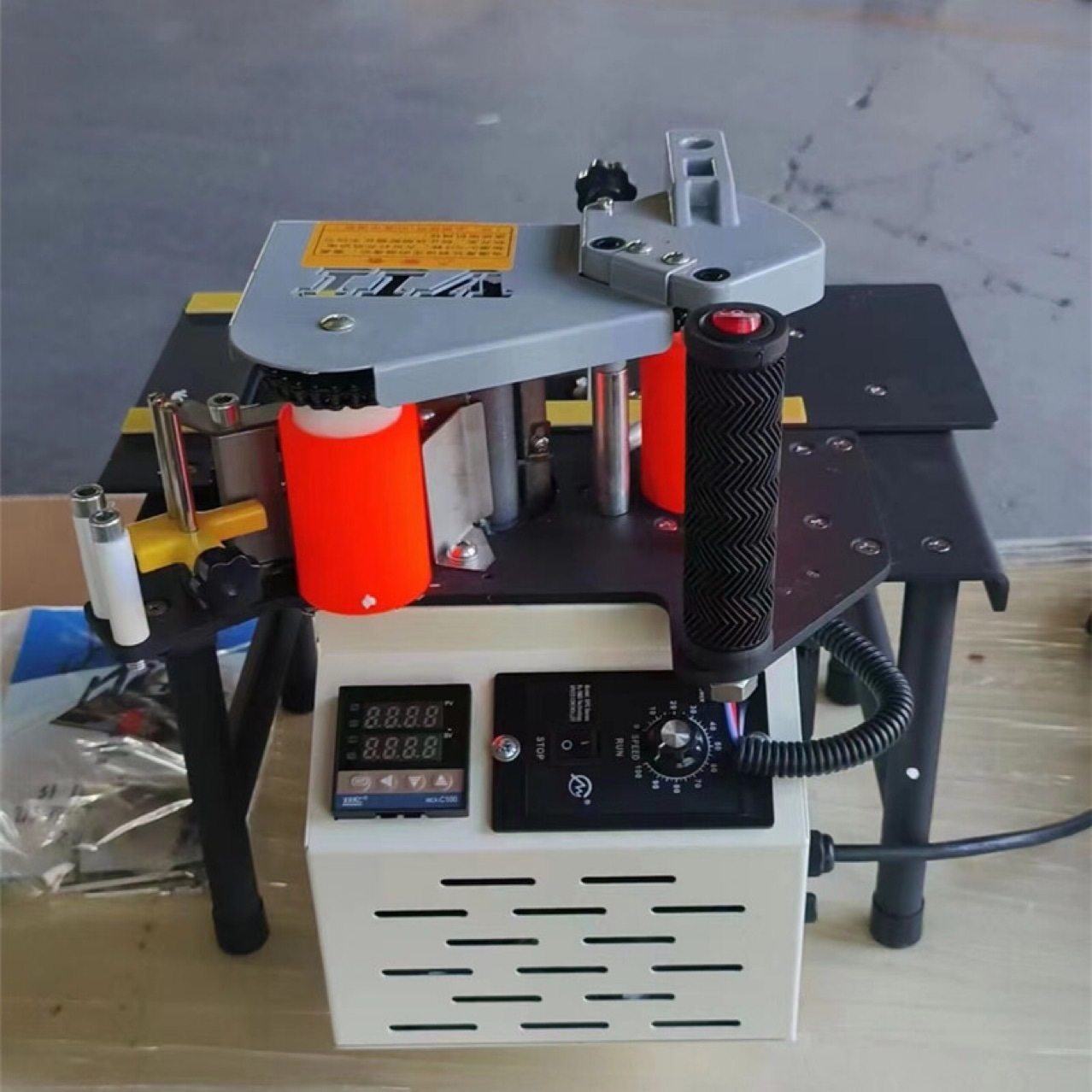 木工加工用小型迷你手提封边机免漆板封边机厂家双面涂胶包边机,五金/工具,塑焊机,淘宝优惠券,粉丝福利购,淘宝优惠卷