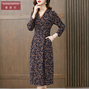 香妮芬2025春季新款高端碎花时尚洋气中年妈妈羊毛连衣裙高贵优雅